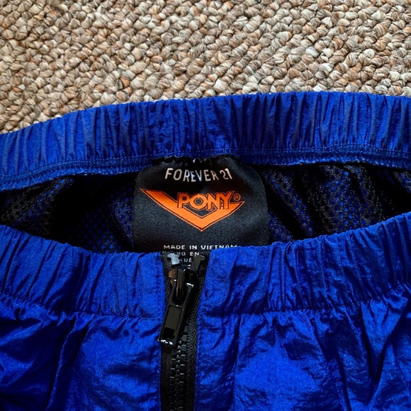 Forever 21 X Pony collaboration off shoulder set - Picture 6 of 6